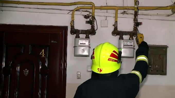 Deflagrație la un imobil din Râmnicu Sărat, posibil din pricina acumulării de gaze