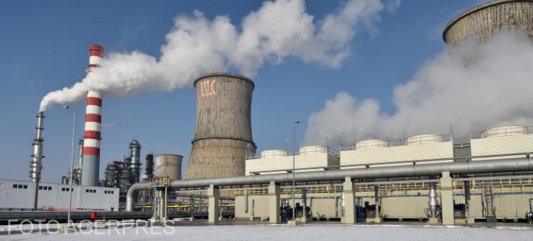 Ministrul Economiei cere „claritate” din partea Energiei și Finanțelor în cazul Lukoil / „Nu ne putem preface că ne împotrivim a ceea ce se întâmplă în Rusia, furnizându-le combustibil prin alte metode”