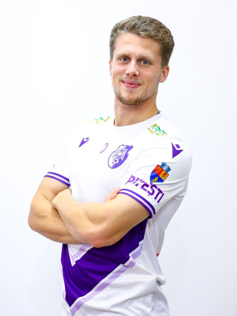 Întoarcere impresionantă în Superliga! Ex-jucătorul Rapidului a parafat