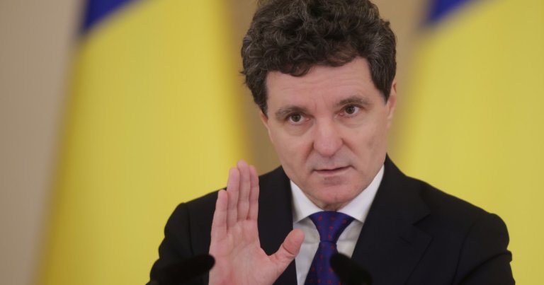 Nicușor Dan privind lipsa apei potabile în Prahova: „Responsabilitatea îi revine Apelor Române”. Opinie despre demisia ministrului Mediului