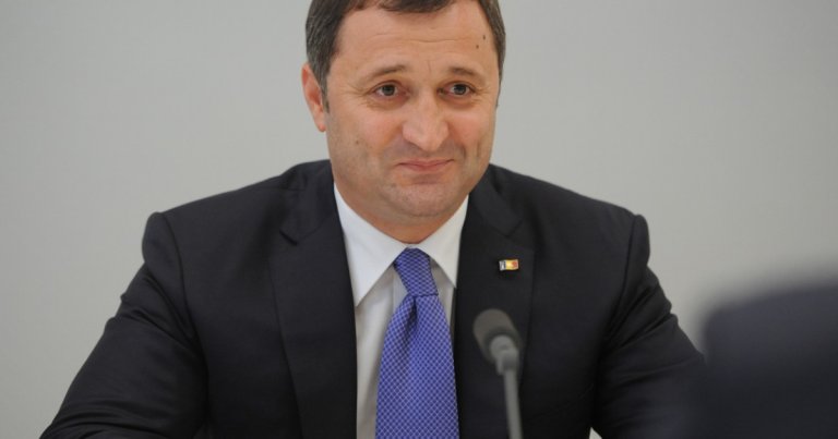 Vlad Filat, căutat la nivel internațional. Fostul prim-ministru al Republicii Moldova a primit o condamnare de doi ani de detenție în Franța.