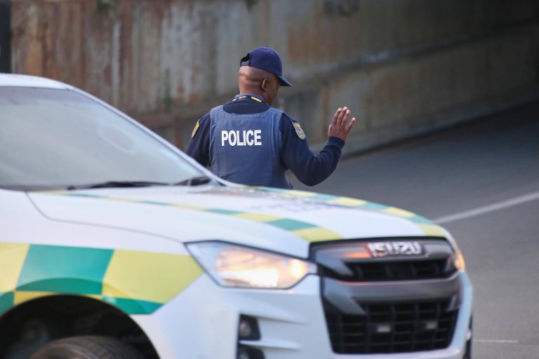 Zeci de persoane împușcate pe străzi în apropierea Johannesburg; numărul victimelor ajunge la cel puțin 9 decedați.