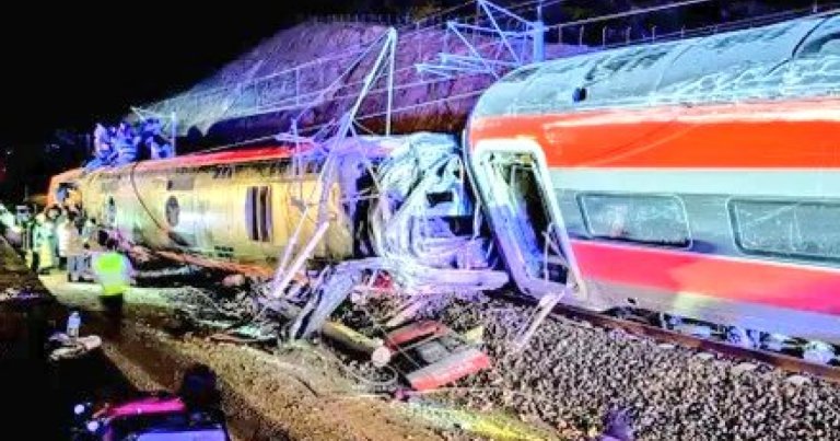Cel puţin 20 de morţi în urma unui accident de tren în sudul Spaniei; multiple persoane rănite sunt prinse în trenurile de mare viteză.