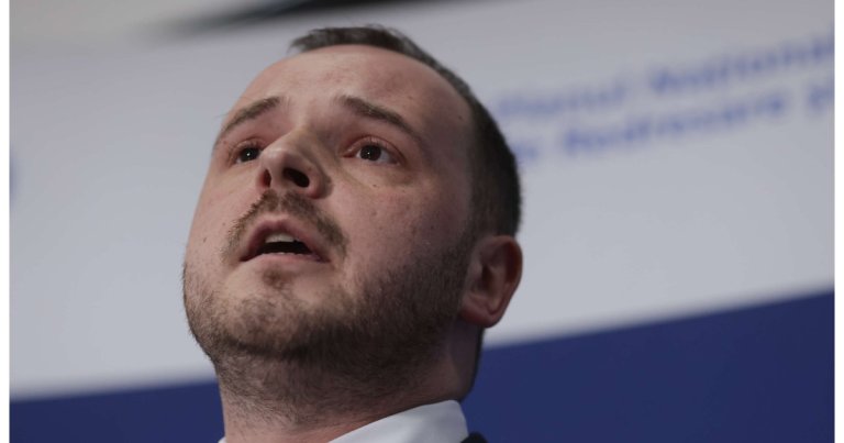 Ministrul Sănătăţii invită sindicatele şi asociaţiile profesionale săptămâna viitoare pentru consultări privind gărzile de 12 ore.