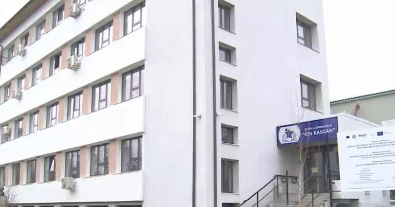 Eforturi pentru aducerea celor 28 de elevi blocați în Dubai. Tatăl unui copil: „Nici nu dispunem de...