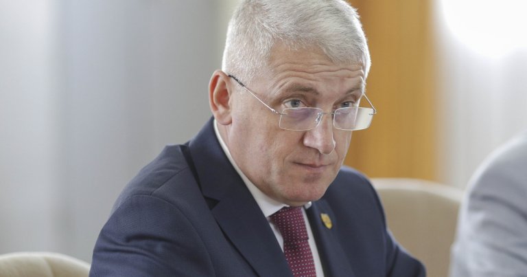 „Tendința” bolilor fabricate la AEP. Țuțuianu: „Un lucrător din Dubai, care contesta repatrierile, se afla în...