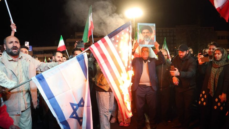 Evenimentele din Strâmtoarea Ormuz la câteva ore după proclamarea încetării focului între SUA și Iran