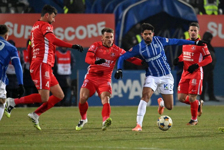 Șoc după Hermannstadt - Farul » Tehnicianul își prezintă demisia: „E vremea să fac un pas înapoi!”