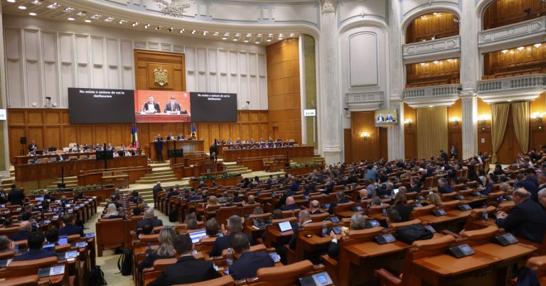 Numărul guvernelor demolate prin moțiune de cenzură după Revoluție: de la cel mai scurt Executiv la cel răsturnat...