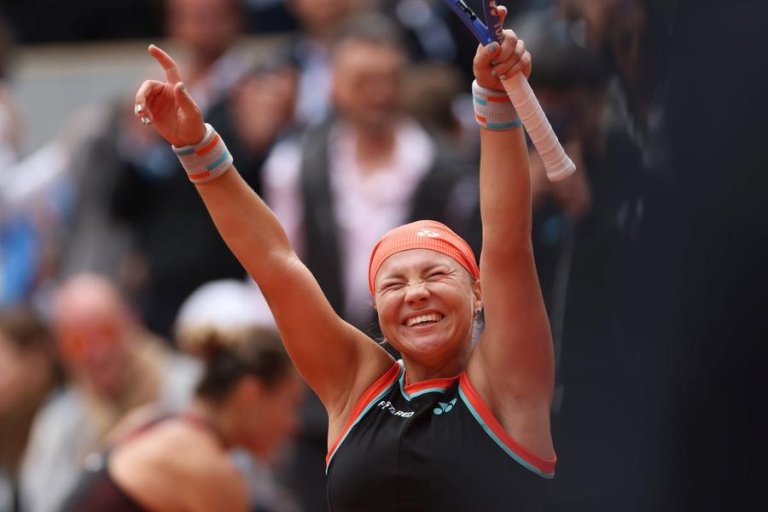 Aryna Sabalenka, scoasă din competiție la Roland Garros în sferturi! » Diana Shnaider a învins-o pe jucătoarea numărul 1 în lume