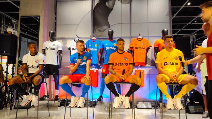 FCSB a dezvăluit noile uniforme » Surprize: tricouri portocalii și fontul „Dracula”