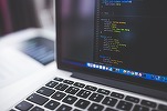 Decizie exclusivă referitoare la cartea electronică de identitate: Buletinele dotate cu cip vor fi distribuite fără costuri, finanțate prin PNRR, până pe 29 august. Guvernul nu a alocat până acum fonduri din PNRR pentru emiterea gratuită a primului buletin.