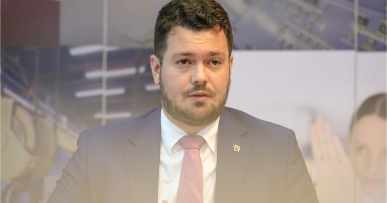Directorul Nuclearelectrica, Cosmin Ghiță, a anunțat că se retrage din funcție. Comunicatul firmei